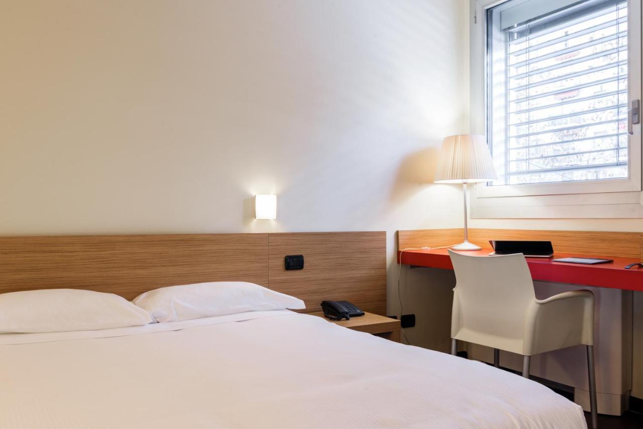 Osoppo Apartahotel Milán